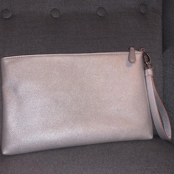 Pink and silver wrist bag - Picture 2 of 4